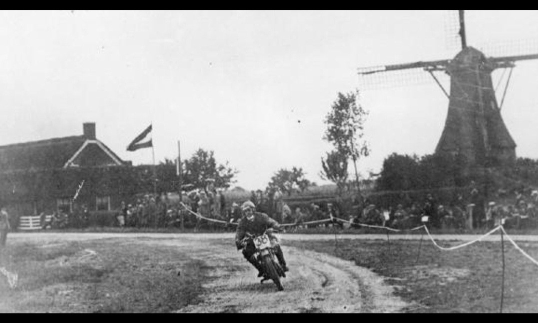 Bloemgaard Rolde Voorwaarden deelname Historische TT-Parade Rolde - OVVR